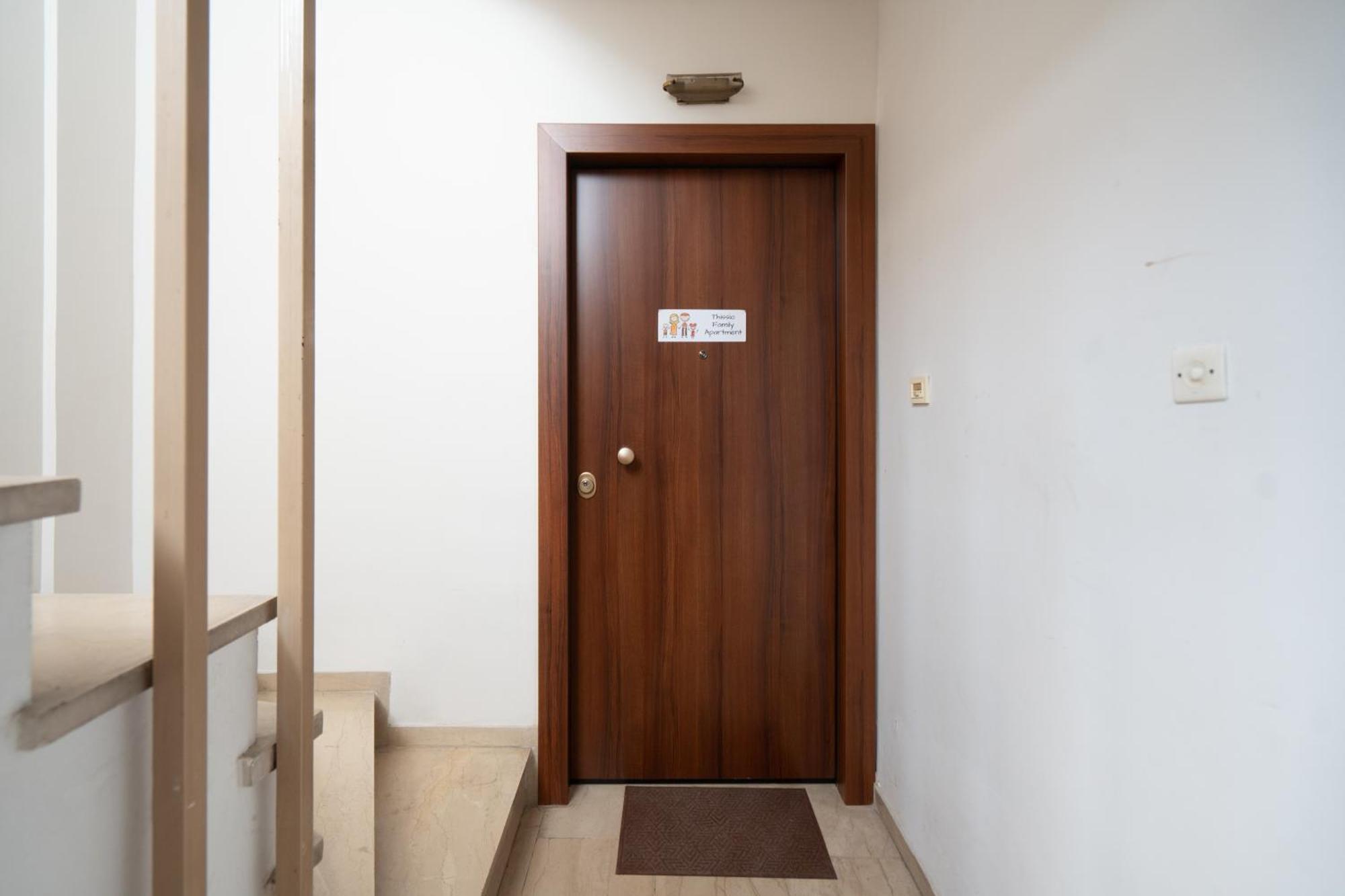 Thissio Family Apartment Athen Eksteriør billede